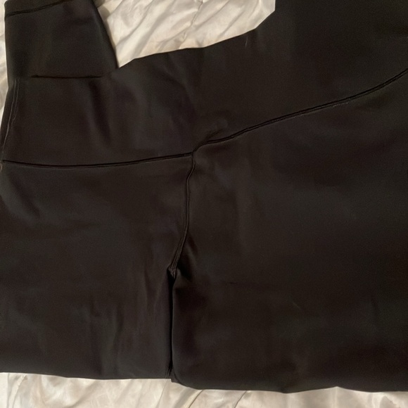 All Black Lululemon Athletica Align leggings capri NWOT Size 20 or 1x/2x 🍋👖$99 - Picture 5 of 6